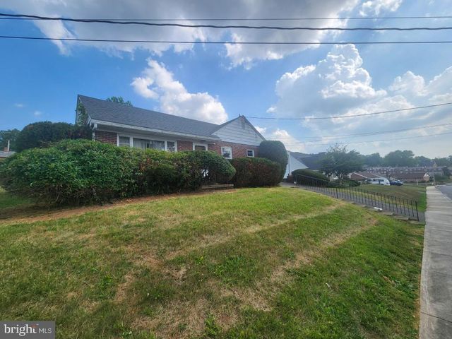 465 LINCOLN AVE, Ephrata, PA 17522