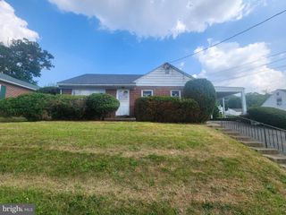465 LINCOLN AVE, Ephrata, PA 17522