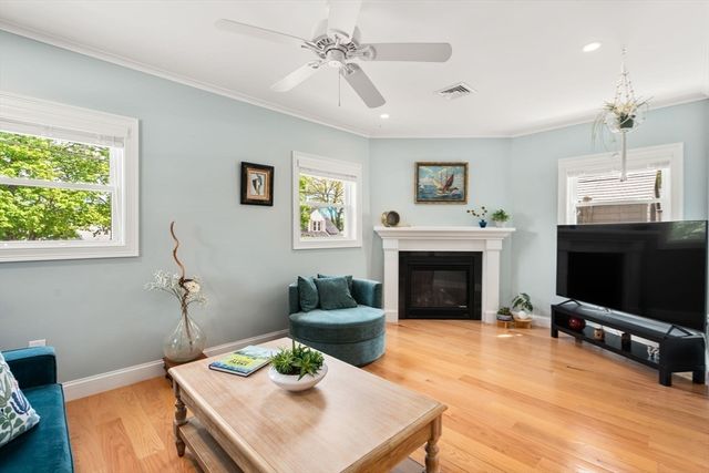 38 Hibbert St, Arlington, MA 02476