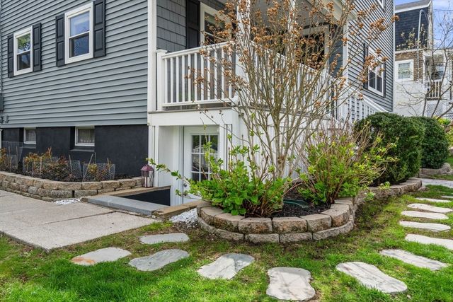 38 Hibbert St, Arlington, MA 02476