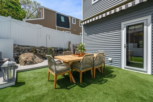 38 Hibbert St, Arlington, MA 02476