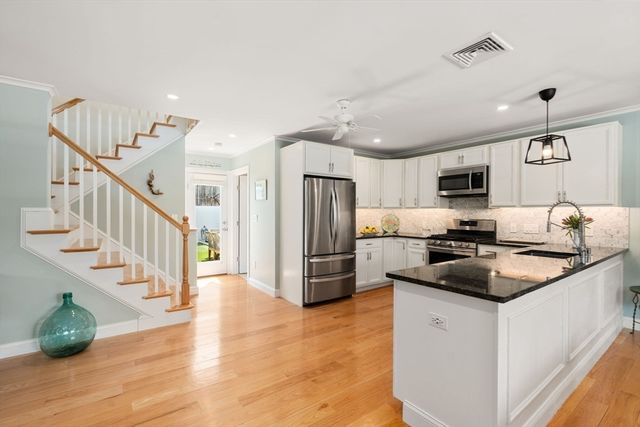 38 Hibbert St, Arlington, MA 02476