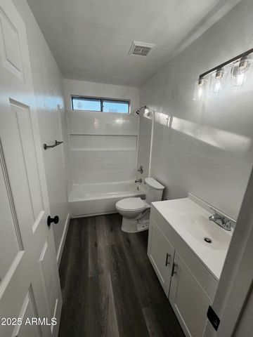 2926 S Emerson Street, Mesa, AZ 85210