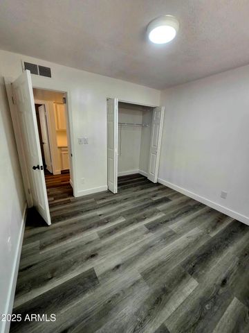 2926 S Emerson Street, Mesa, AZ 85210