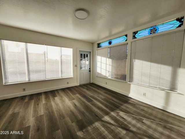 2926 S Emerson Street, Mesa, AZ 85210