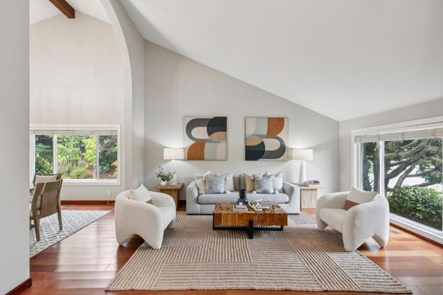 3481 La Mesa Drive, San Carlos, CA 94070