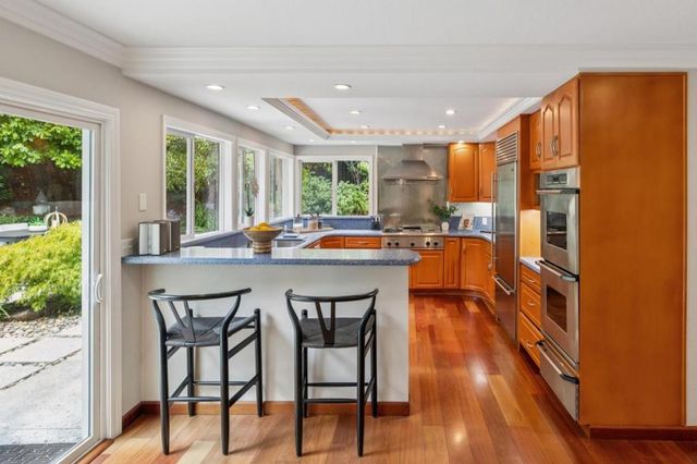 3481 La Mesa Drive, San Carlos, CA 94070