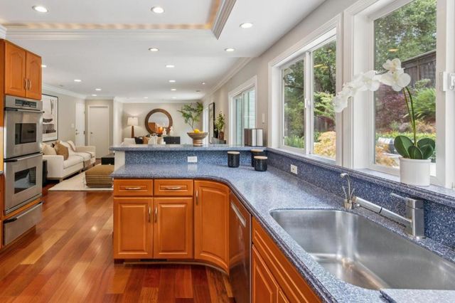3481 La Mesa Drive, San Carlos, CA 94070