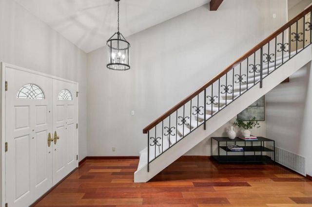 3481 La Mesa Drive, San Carlos, CA 94070
