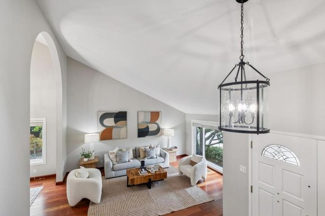 3481 La Mesa Drive, San Carlos, CA 94070