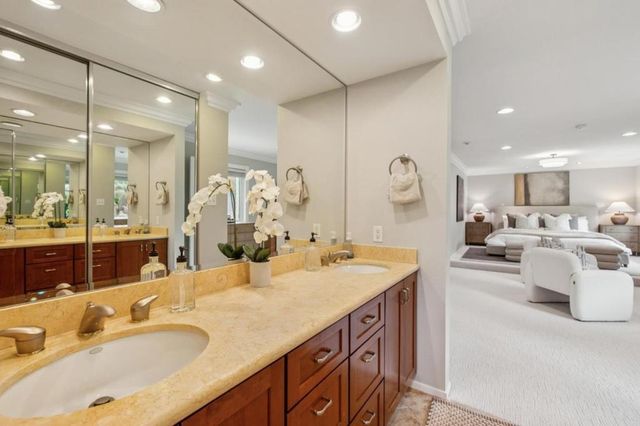 3481 La Mesa Drive, San Carlos, CA 94070