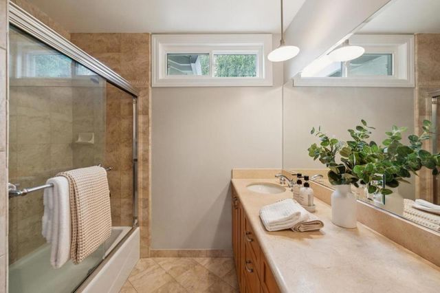 3481 La Mesa Drive, San Carlos, CA 94070