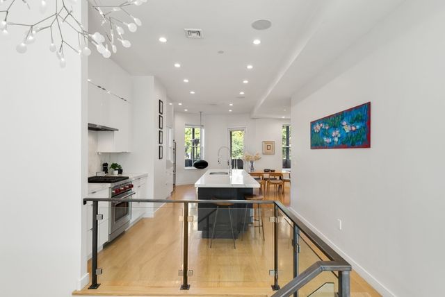 429 Columbus Ave 2, Boston, MA 02116
