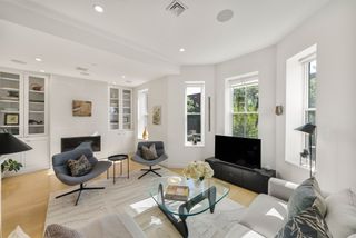 429 Columbus Ave 2, Boston, MA 02116