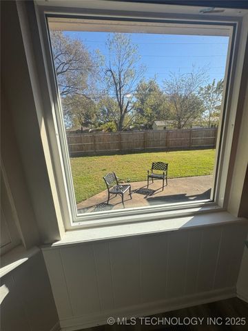 126 SW 6th Street, Checotah, OK 74426