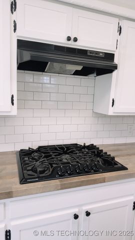 126 SW 6th Street, Checotah, OK 74426