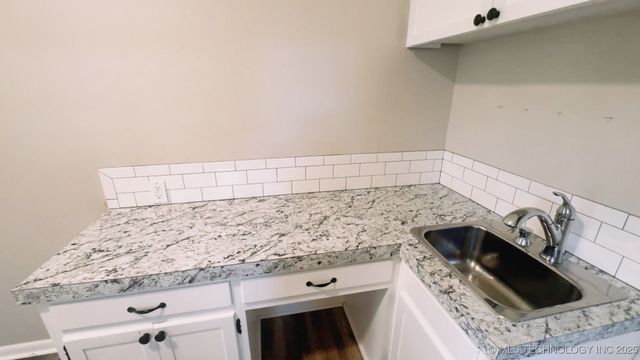 126 SW 6th Street, Checotah, OK 74426