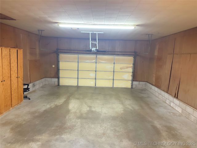 126 SW 6th Street, Checotah, OK 74426