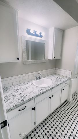 126 SW 6th Street, Checotah, OK 74426