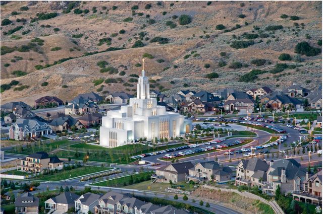 13694 S ANNIE LACE WAY, Draper, UT 84020