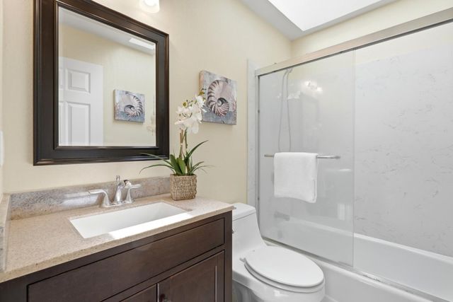 430 Garden Street, East Palo Alto, CA 94303