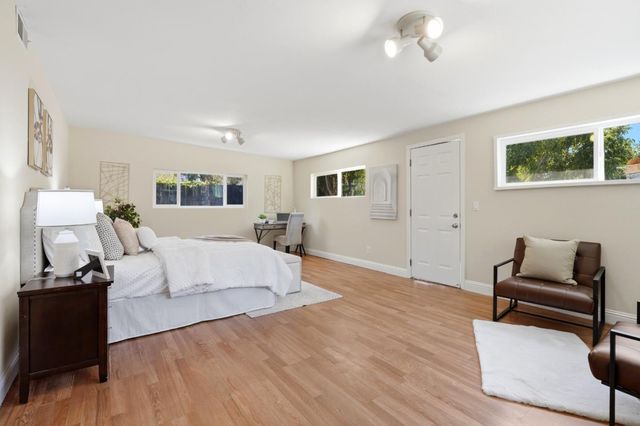 430 Garden Street, East Palo Alto, CA 94303
