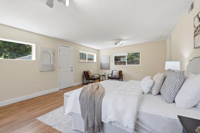430 Garden Street, East Palo Alto, CA 94303