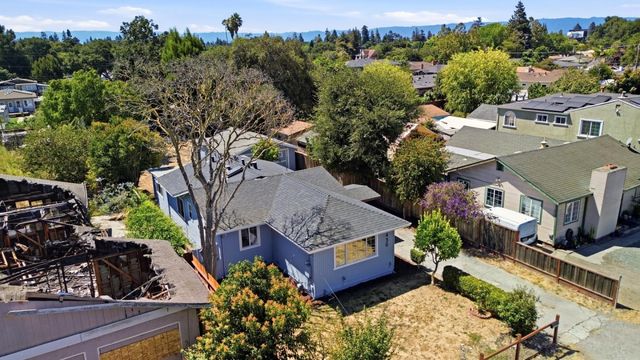 430 Garden Street, East Palo Alto, CA 94303