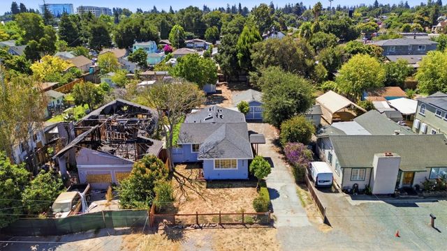 430 Garden Street, East Palo Alto, CA 94303