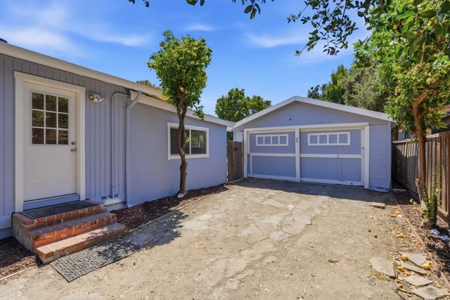 430 Garden Street, East Palo Alto, CA 94303