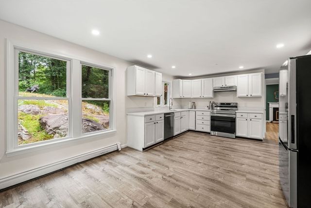 93 Kendrick Rd, Wakefield, MA 01880