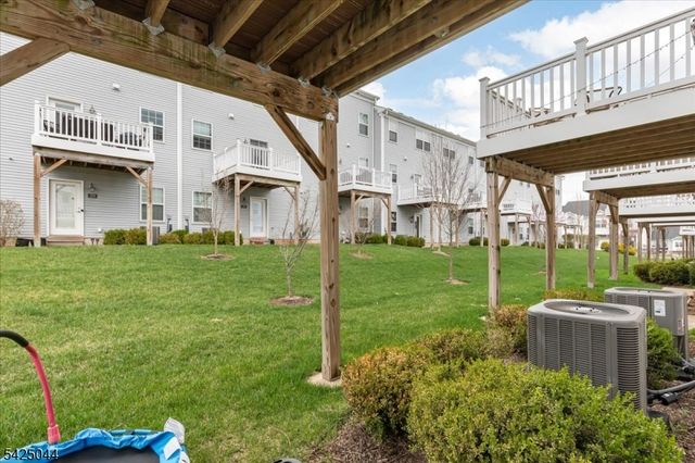 309 Saratoga Ct, Branchburg Twp., NJ 08876