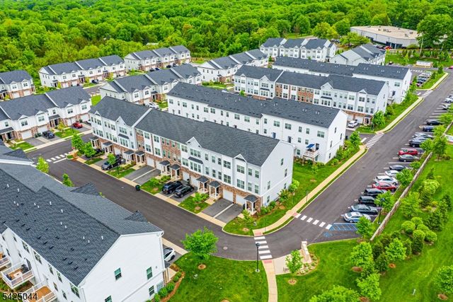 309 Saratoga Ct, Branchburg Twp., NJ 08876