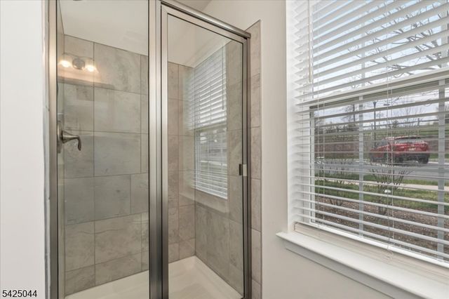 309 Saratoga Ct, Branchburg Twp., NJ 08876