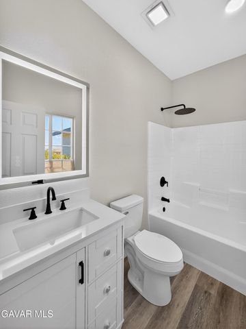 8668 S Loop Boulevard, California City, CA 93505