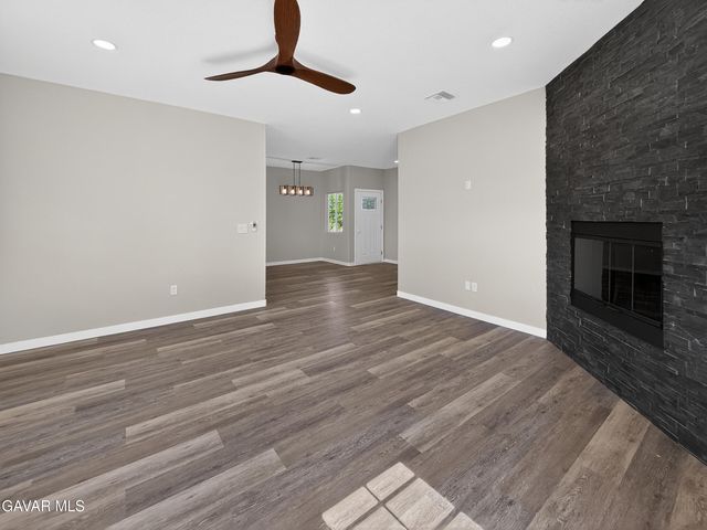 8668 S Loop Boulevard, California City, CA 93505