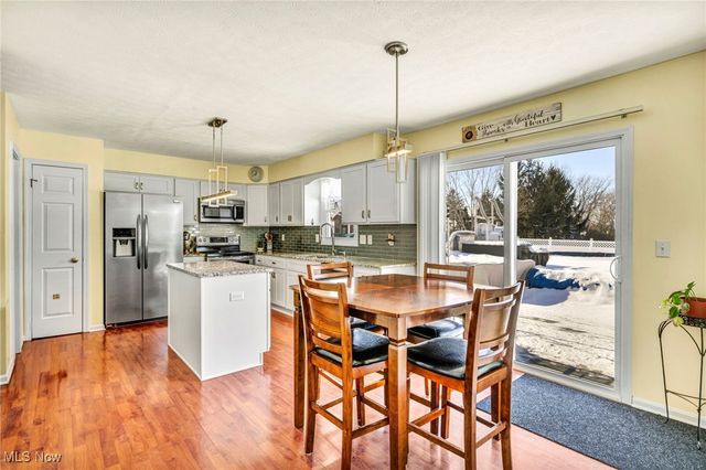 708 Montgomery Drive, Brunswick, OH 44212