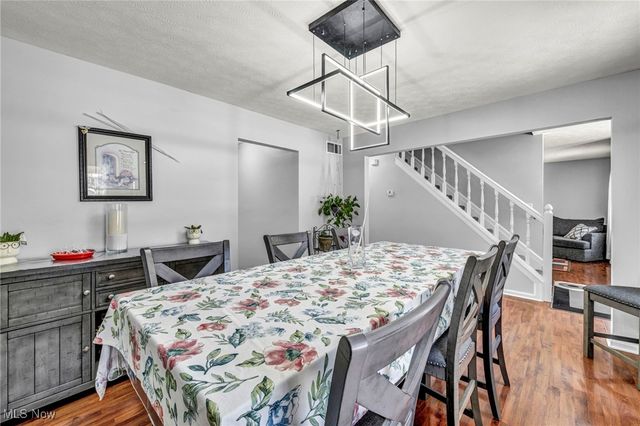 708 Montgomery Drive, Brunswick, OH 44212