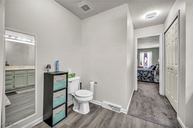 708 Montgomery Drive, Brunswick, OH 44212