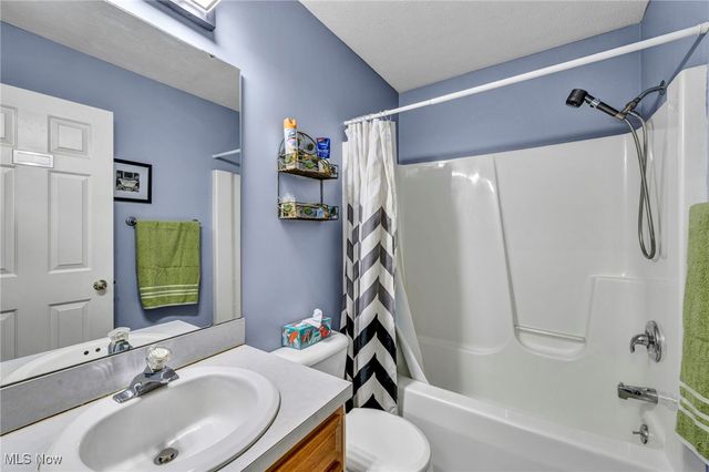 708 Montgomery Drive, Brunswick, OH 44212