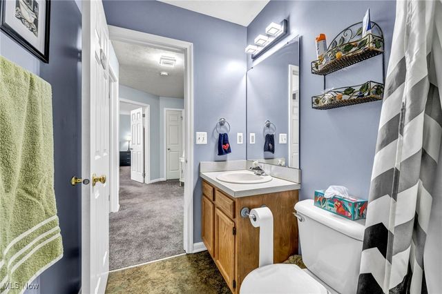 708 Montgomery Drive, Brunswick, OH 44212