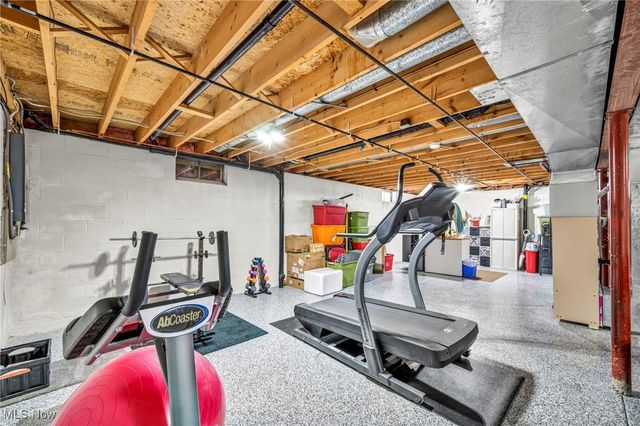 708 Montgomery Drive, Brunswick, OH 44212