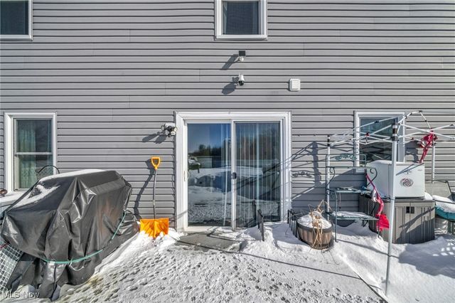 708 Montgomery Drive, Brunswick, OH 44212