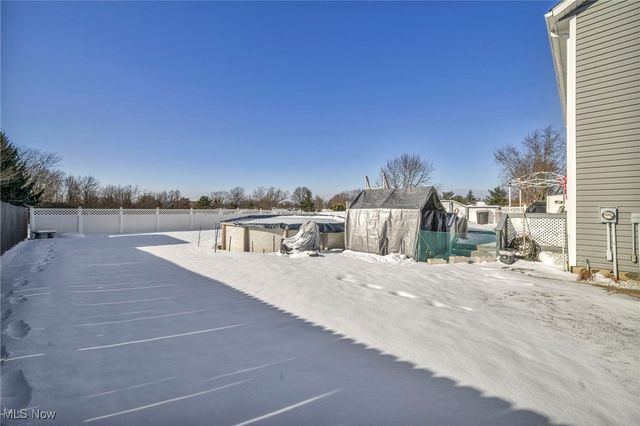 708 Montgomery Drive, Brunswick, OH 44212