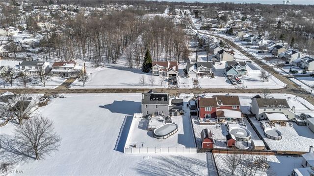 708 Montgomery Drive, Brunswick, OH 44212