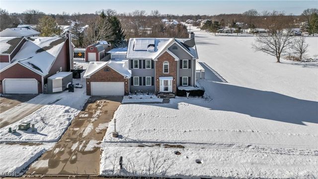 708 Montgomery Drive, Brunswick, OH 44212