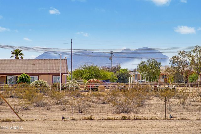 2938 S WICKENBURG Road, Tonopah, AZ 85354