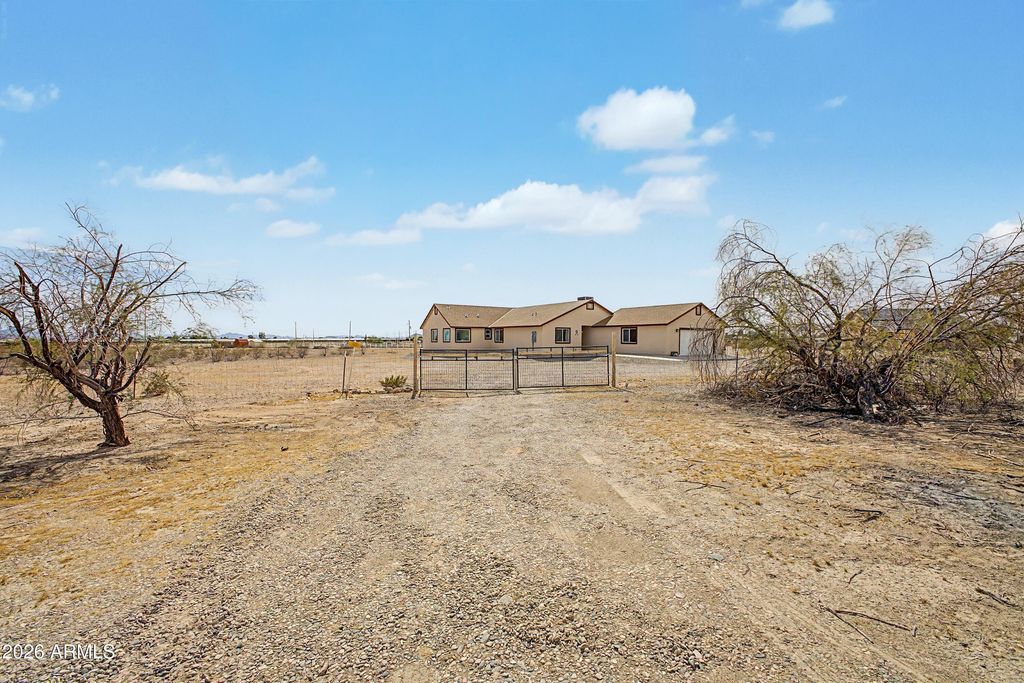 2938 S WICKENBURG Road, Tonopah, AZ 85354