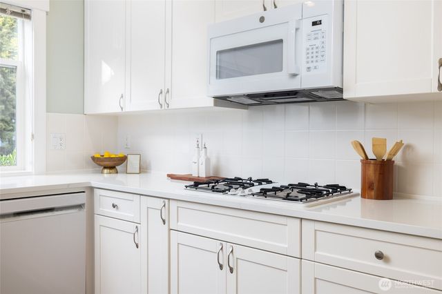 2115 Cascade Court, Anacortes, WA 98221