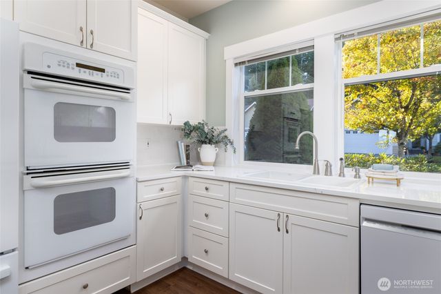 2115 Cascade Court, Anacortes, WA 98221